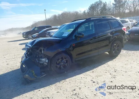 2018 Subaru Forester 2.5I Premium из США, поврежденный, VIN JF2SJAEC6JH446060